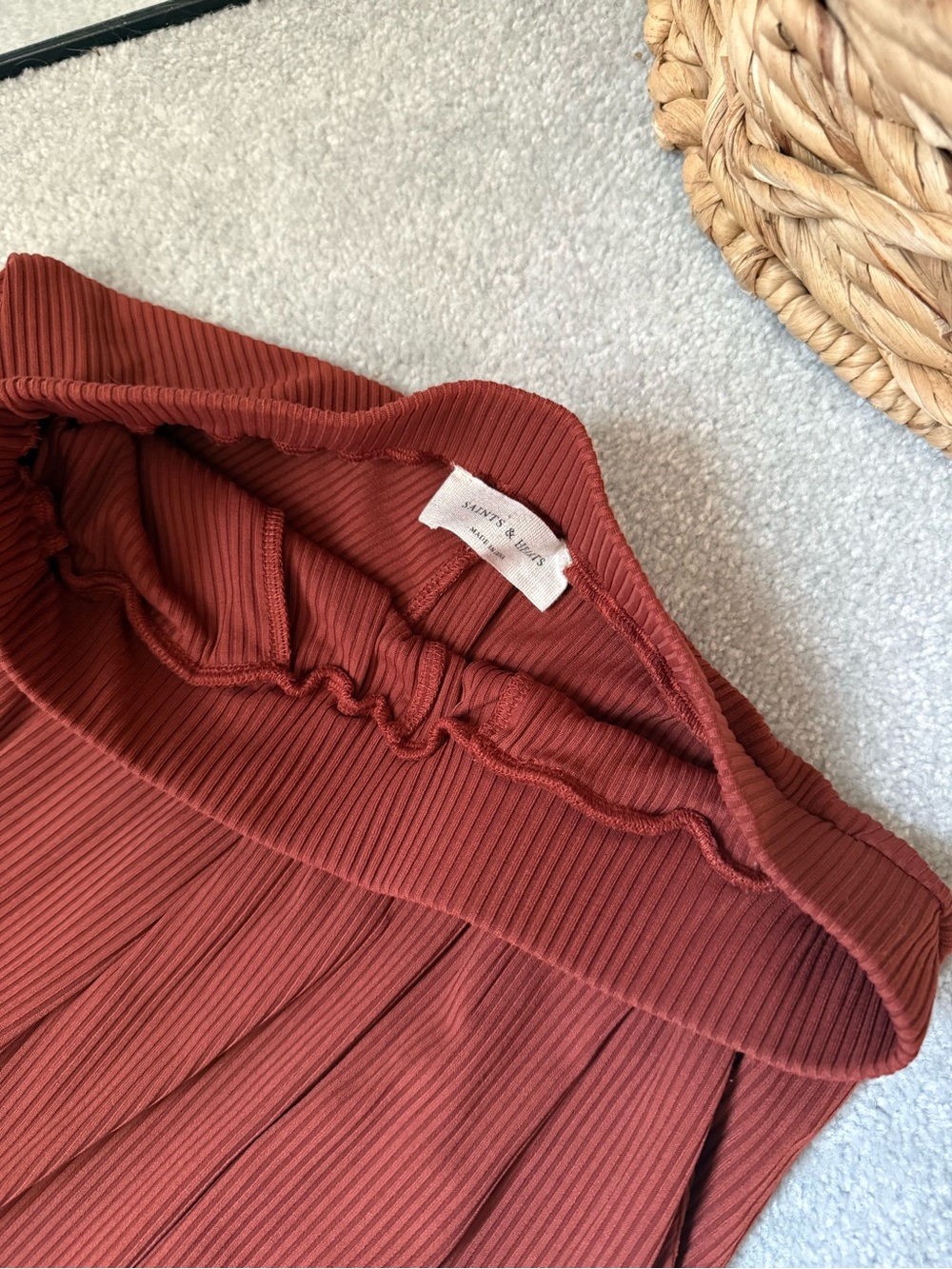 High-Rise Wide-Leg Ribbed Pants in Rust - Picture 2 of 3